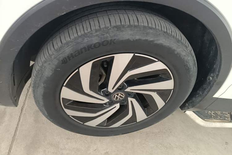 Used Volkswagen Tiguan L 2023 330TSI Automatic Two-Wheel Drive Smart Edition Left Front Wheel Hub