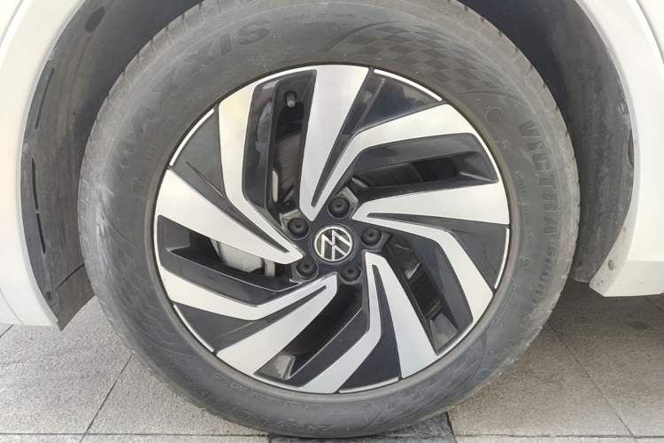 Used Volkswagen Tiguan L 2023 300TSI Automatic Two-Wheel Drive Smart Edition Left Front Wheel Hub
