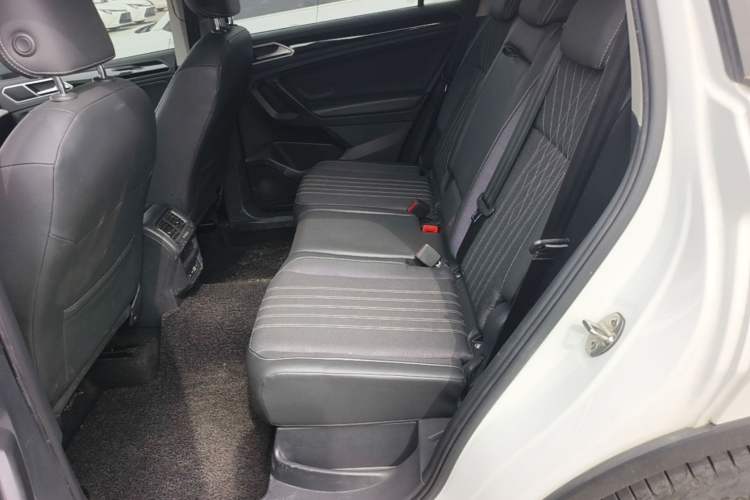 Used Volkswagen Tiguan L 2023 330TSI Automatic Two-Wheel Drive Comfort Edition Left Rear Seat