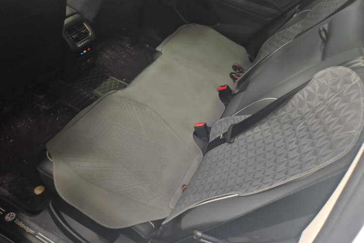 Used Volkswagen Tiguan L 2023 300TSI Automatic Two-Wheel Drive Smart Edition Left Rear Seat