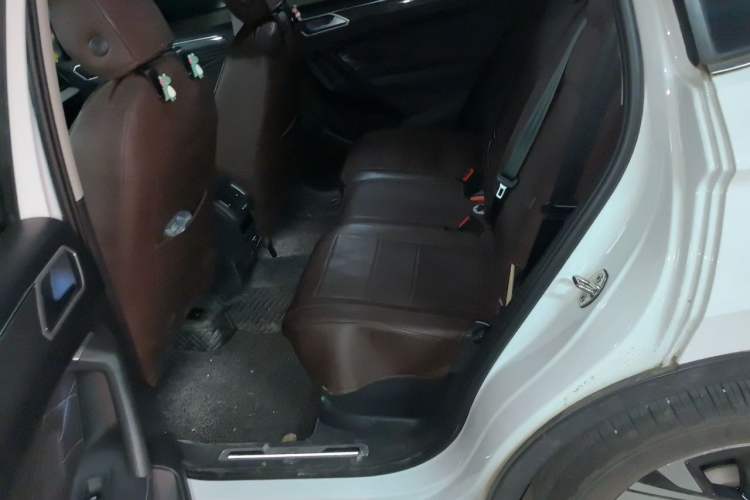Used Volkswagen Tiguan L 2023 Restyled 330TSI Automatic Two-Wheel Drive R-Line Enhanced Comfort Version Left Rear Seat
