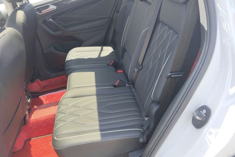 Used Volkswagen Tiguan L 2023 300TSI Automatic Two-Wheel Drive Smart Edition Left Rear Seat