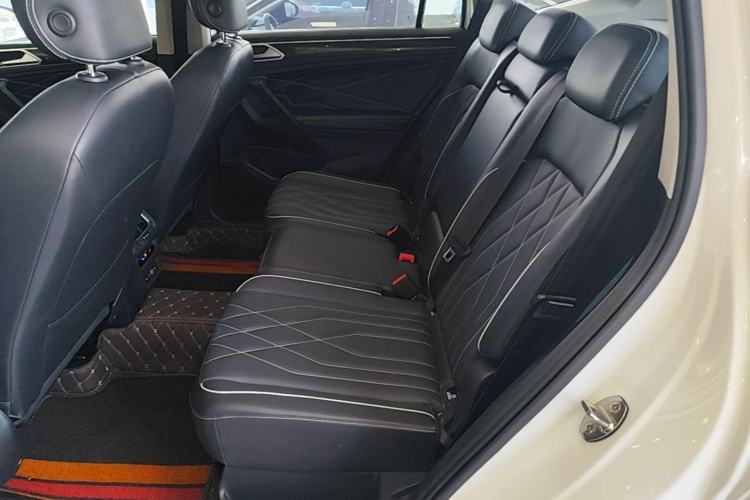 Used Volkswagen Tiguan L 2023 300TSI Automatic Two-Wheel Drive Smart Edition Left Rear Seat
