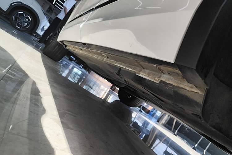 Used Volkswagen Tiguan L 2023 330TSI Automatic Two-Wheel Drive R-Line Enjoyment Edition Left Side Sill