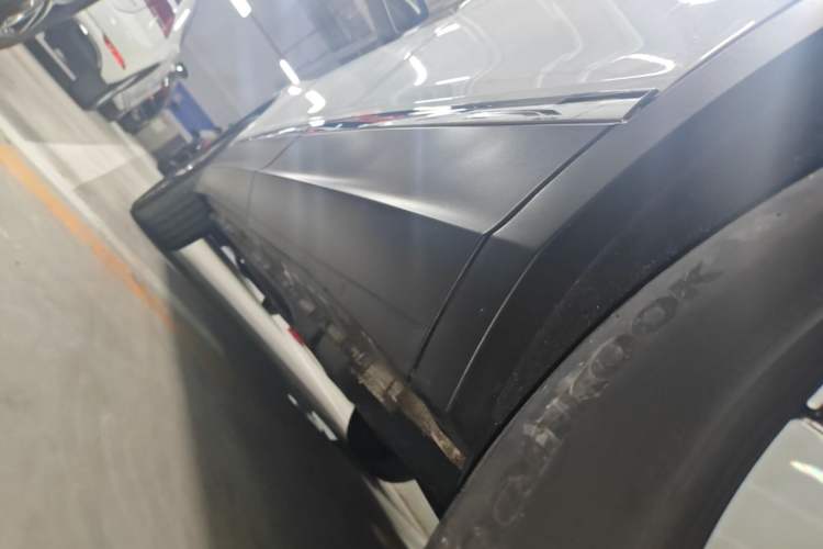 Used Volkswagen Tiguan L 2023 300TSI Automatic Two-Wheel Drive Smart Edition Left Side Sill