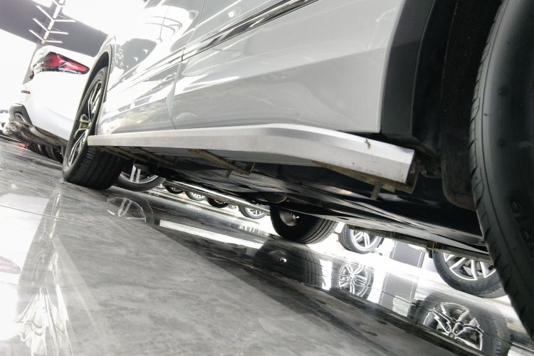 Used Volkswagen Tiguan L 2023 330TSI Automatic Two-Wheel Drive R-Line Enjoyment Edition Left Side Sill