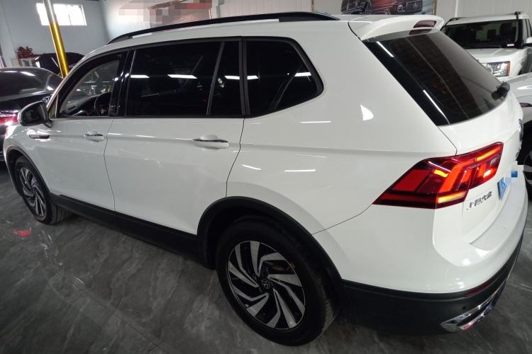 Used Volkswagen Tiguan L 2023 330TSI Automatic Two-Wheel Drive Comfort Edition Left Side