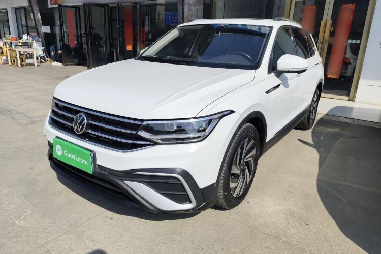 Used Volkswagen Tiguan L 2023 300TSI Automatic Two-Wheel Drive Smart Edition Guazi used car, China used car export, Used car for sale, Used  cars, Cheapest cars for sale