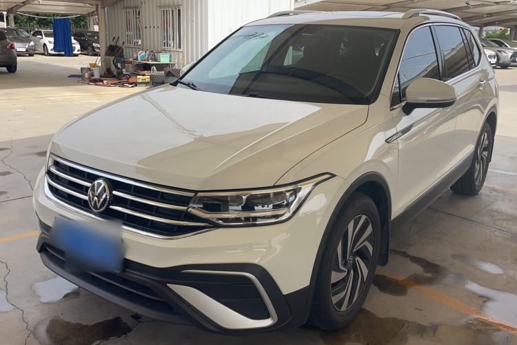 Used Volkswagen Tiguan L 2023 330TSI Automatic Two-Wheel Drive Smart Edition Guazi used car, China used car export, Used car for sale, Used cars, Cheapest cars for sale
