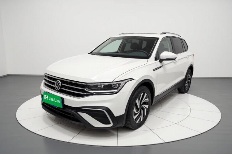 Used Volkswagen Tiguan L 2023 300TSI Automatic Two-Wheel Drive Smart Edition Guazi used car, China used car export, Used car for sale, Used cars, Cheapest cars for sale