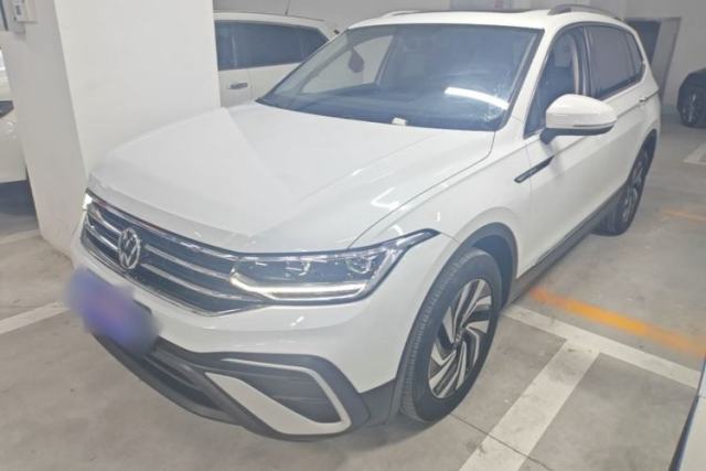 Ojetý Volkswagen Tiguan L 2023 300TSI Automatic Two-Wheel Drive Smart Edition