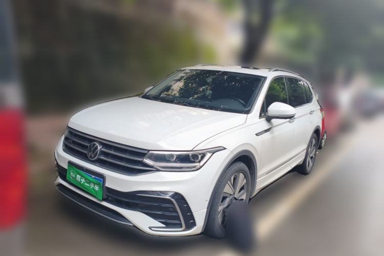 Used Volkswagen Tiguan L 2023 Restyled 330TSI Automatic Two-Wheel Drive R-Line Enhanced Comfort Version Guazi used car, China used car export, Used car for sale, Used cars, Cheapest cars for sale