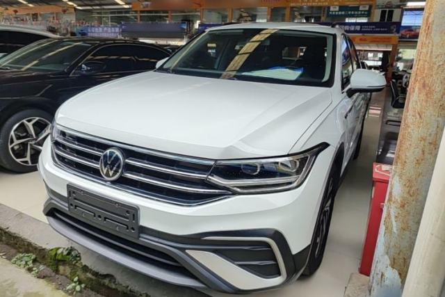 Ojetý Volkswagen Tiguan L 2023 330TSI Automatic Two-Wheel Drive Comfort Edition