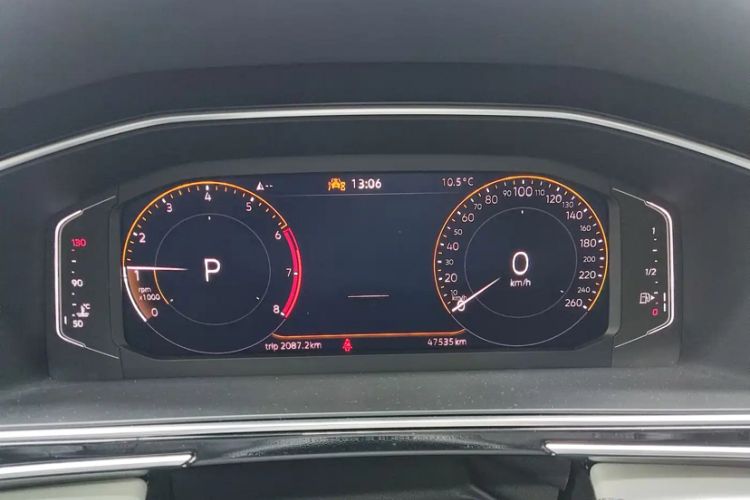 Used Volkswagen Tiguan L 2023 280TSI Automatic Two-Wheel Drive Trendy Innovation Limited Edition Odometer Close Up