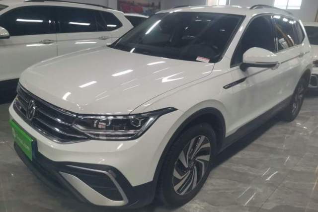 Ojetý Volkswagen Tiguan L 2023 330TSI Automatic Two-Wheel Drive Comfort Edition