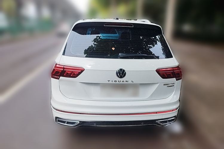 Used Volkswagen Tiguan L 2023 Facelifted 380TSI Automatic All-Wheel Drive R-Line Plus Version 7-Seater Rear