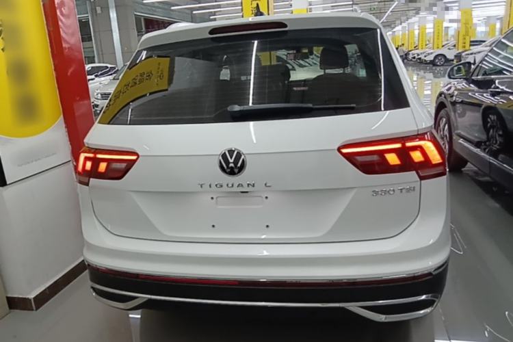 Used Volkswagen Tiguan L 2023 Revised Version 330TSI Automatic Two-Wheel Drive Smart Enjoyment Edition Rear