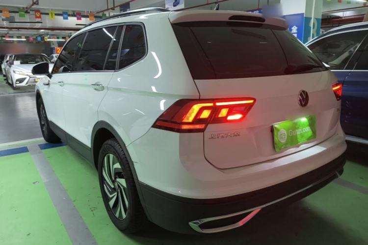 Used Volkswagen Tiguan L 2023 330TSI Automatic Two-Wheel Drive Comfort Edition Rear Left 45 Deg