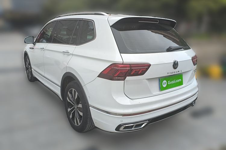Used Volkswagen Tiguan L 2023 Restyled 330TSI Automatic Two-Wheel Drive R-Line Enhanced Comfort Version Rear Left 45 Deg