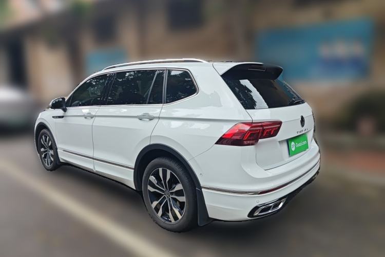 Used Volkswagen Tiguan L 2023 Restyled 330TSI Automatic Two-Wheel Drive R-Line Enhanced Comfort Version Rear Left 45 Deg
