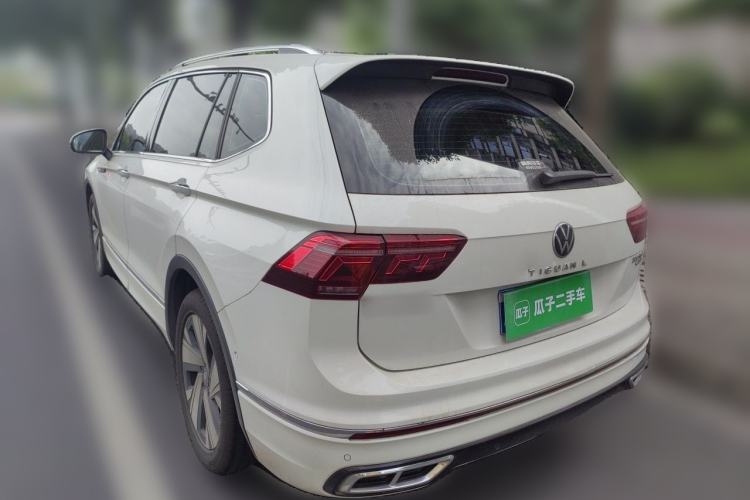 Used Volkswagen Tiguan L 2023 Facelifted 380TSI Automatic All-Wheel Drive R-Line Plus Version 7-Seater Rear Left 45 Deg