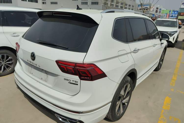Used Volkswagen Tiguan L 2023 Facelifted 380TSI Automatic All-Wheel Drive R-Line Plus Version 7-Seater Rear Right 45 Deg