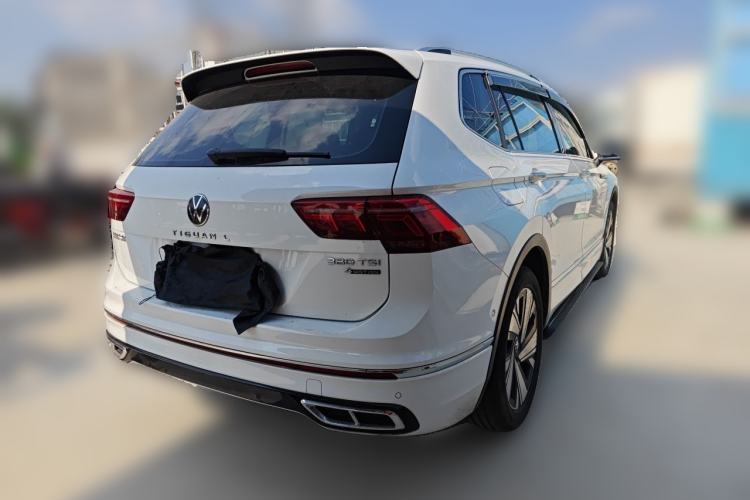 Used Volkswagen Tiguan L 2023 380TSI Automatic All-Wheel Drive R-Line Enhanced 7-Seater Rear Right 45 Deg