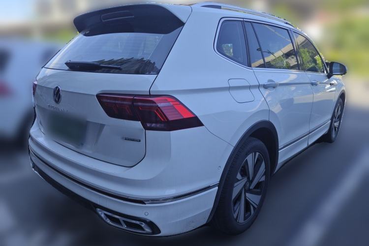 Used Volkswagen Tiguan L 2023 Facelifted 380TSI Automatic All-Wheel Drive R-Line Plus Version 7-Seater Rear Right 45 Deg