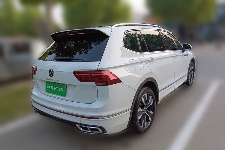 Used Volkswagen Tiguan L 2023 330TSI Automatic Two-Wheel Drive R-Line Enjoyment Edition Rear Right 45 Deg