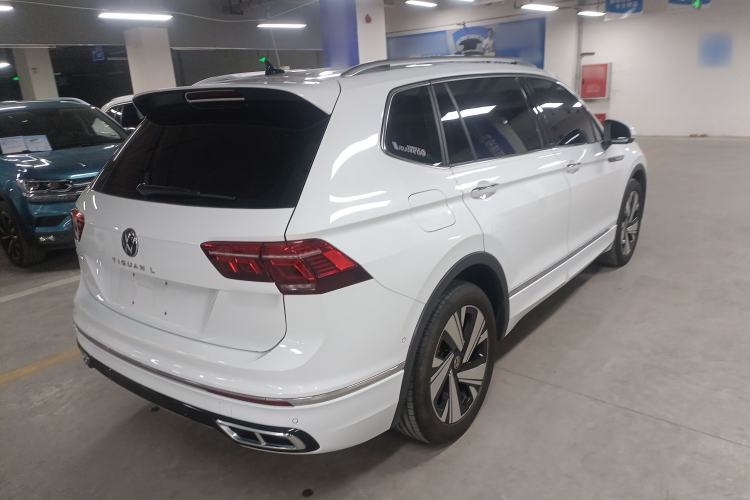 Used Volkswagen Tiguan L 2023 Restyled 330TSI Automatic Two-Wheel Drive R-Line Enhanced Comfort Version Rear Right 45 Deg