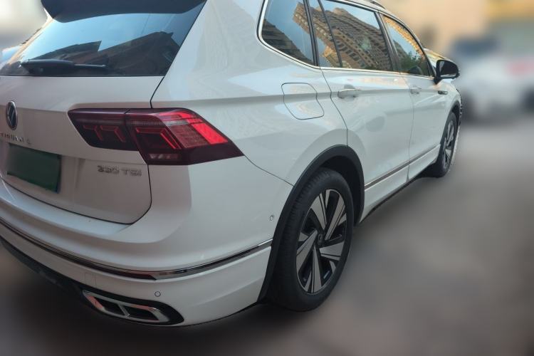 Used Volkswagen Tiguan L 2023 Restyled 330TSI Automatic Two-Wheel Drive R-Line Enhanced Comfort Version Rear Right 45 Deg