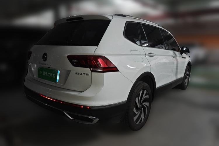Used Volkswagen Tiguan L 2023 280TSI Automatic Two-Wheel Drive Trendy Innovation Limited Edition Rear Right 45 Deg