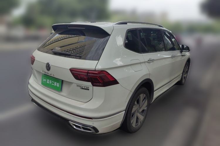 Used Volkswagen Tiguan L 2023 Facelifted 380TSI Automatic All-Wheel Drive R-Line Plus Version 7-Seater Rear Right 45 Deg