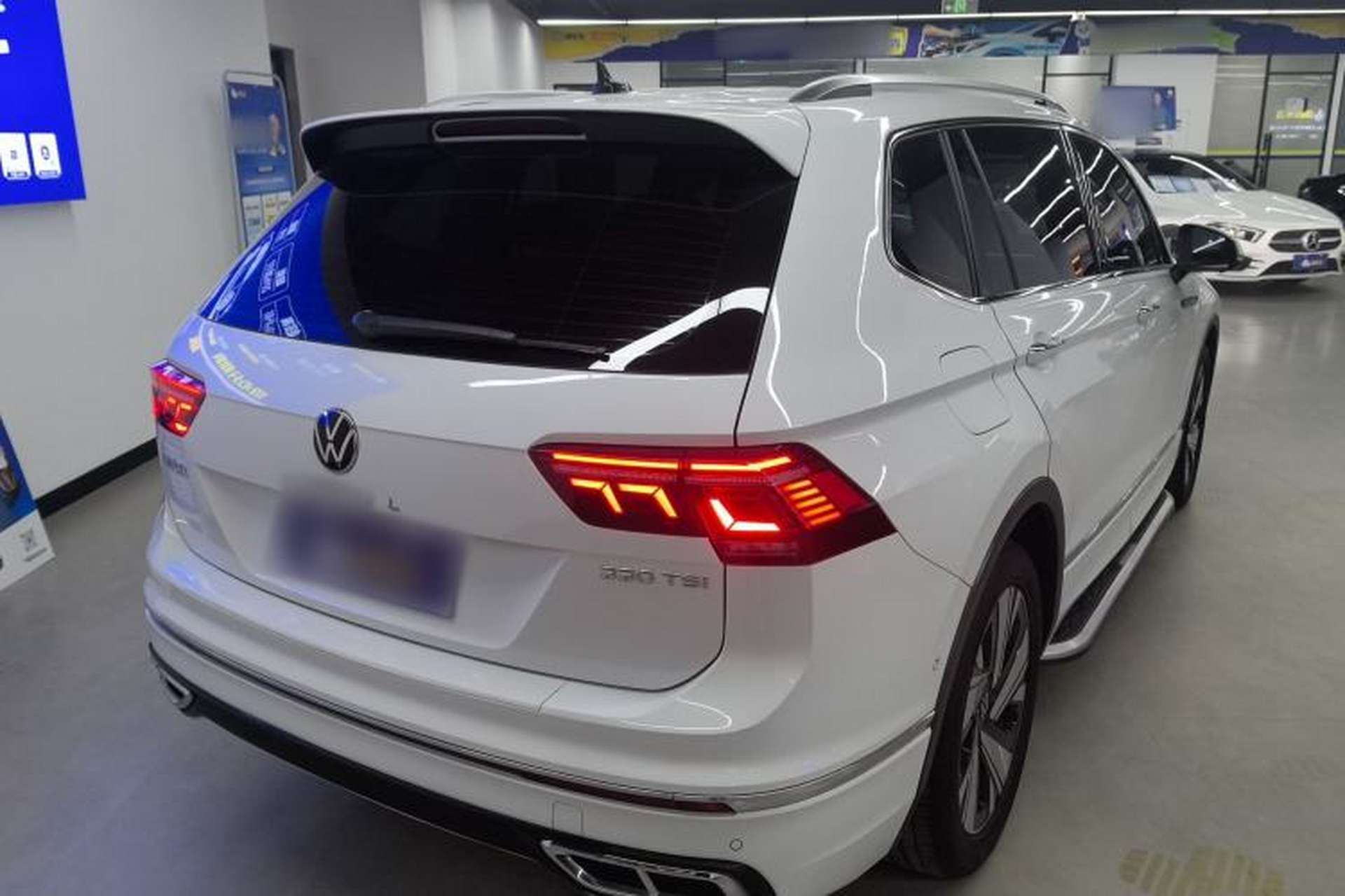 Used Volkswagen Tiguan L 2023 Restyled 330TSI Automatic Two-Wheel Drive R-Line Enhanced Comfort Version Rear Right 45 Deg