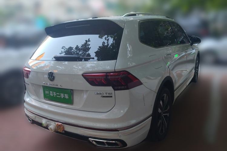 Used Volkswagen Tiguan L 2023 380TSI Automatic All-Wheel Drive R-Line Flagship 7-Seater Rear Right 45 Deg