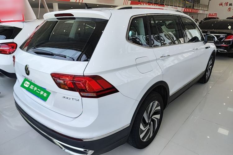 Used Volkswagen Tiguan L 2023 300TSI Automatic Two-Wheel Drive Smart Edition Rear Right 45 Deg