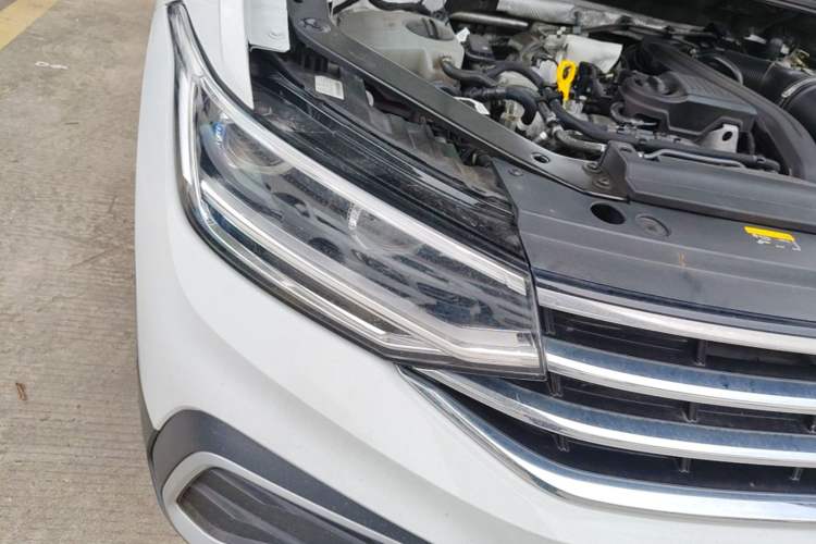 Used Volkswagen Tiguan L 2023 300TSI Automatic Two-Wheel Drive Smart Edition Right Front Headlight