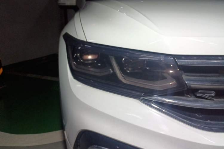 Used Volkswagen Tiguan L 2023 Restyled 330TSI Automatic Two-Wheel Drive R-Line Flagship Edition Right Front Headlight