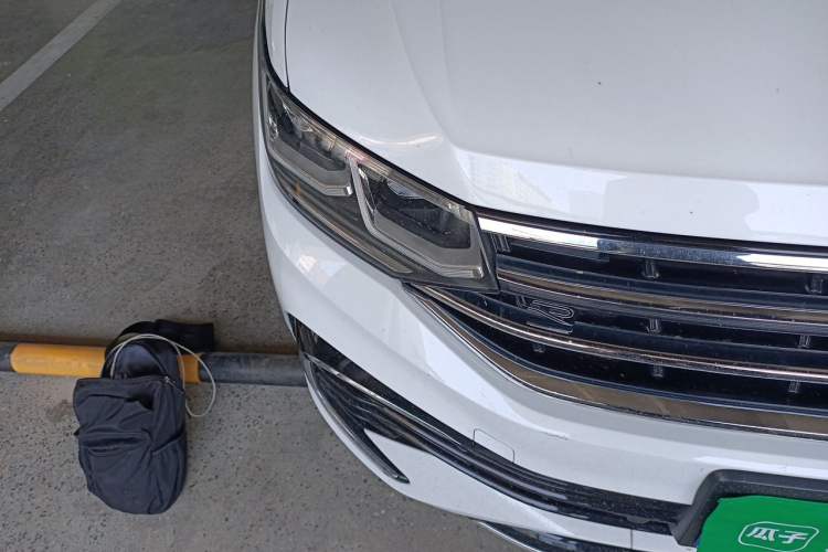 Used Volkswagen Tiguan L 2023 330TSI Automatic Two-Wheel Drive R-Line Flagship Edition Right Front Headlight