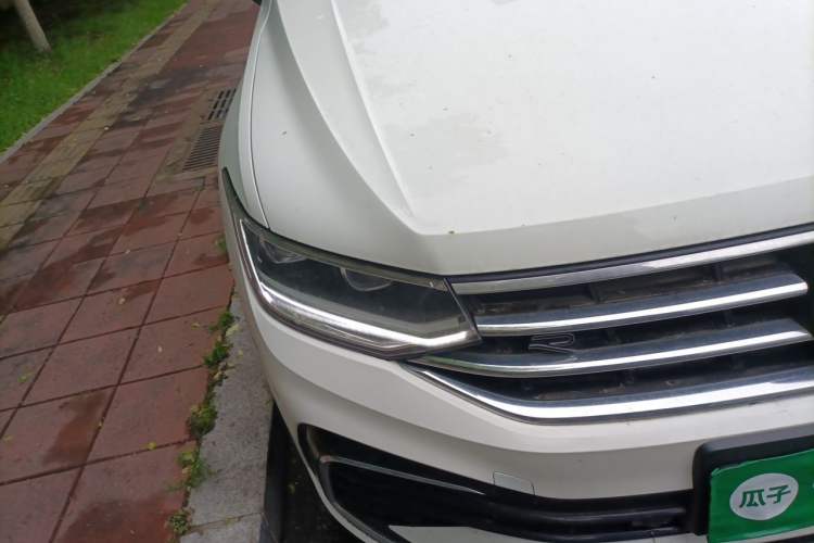 Used Volkswagen Tiguan L 2023 Restyled 330TSI Automatic Two-Wheel Drive R-Line Enhanced Comfort Version Right Front Headlight