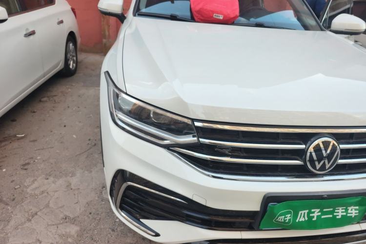 Used Volkswagen Tiguan L 2023 Restyled 330TSI Automatic Two-Wheel Drive R-Line Enhanced Comfort Version Right Front Headlight