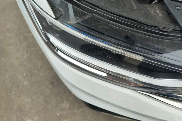 Used Volkswagen Tiguan L 2023 330TSI Automatic Two-Wheel Drive R-Line Enjoyment Edition Right Front Headlight