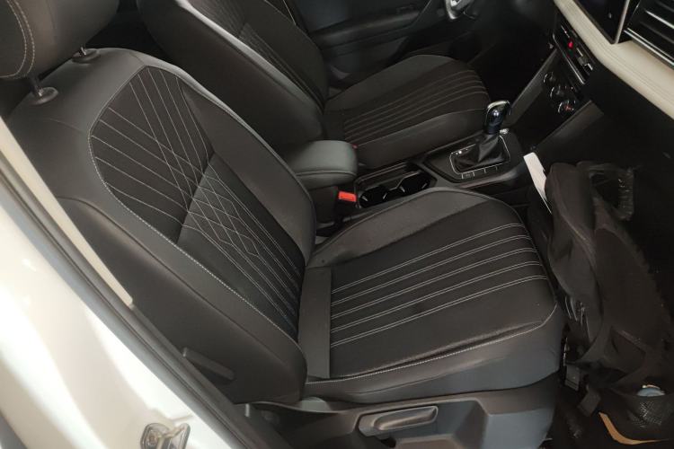 Used Volkswagen Tiguan L 2023 330TSI Automatic Two-Wheel Drive Comfort Edition Right Front Seat