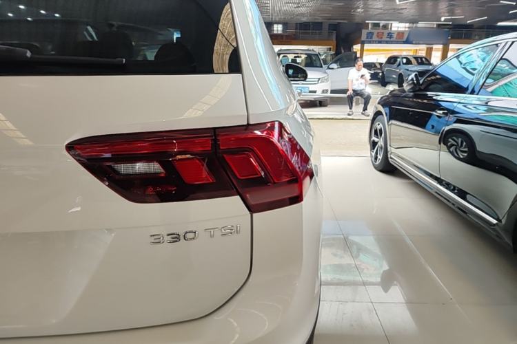 Used Volkswagen Tiguan L 2023 330TSI Automatic Two-Wheel Drive Comfort Edition Right Rear Taillight