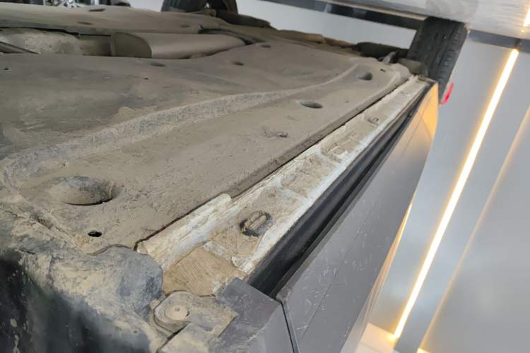 Used Volkswagen Tiguan L 2023 330TSI Automatic Two-Wheel Drive Smart Edition Right Side Sill