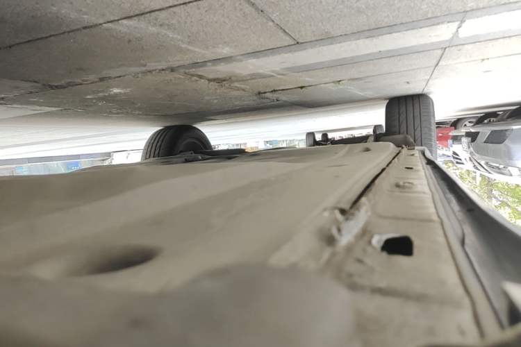 Used Volkswagen Tiguan L 2023 300TSI Automatic Two-Wheel Drive Smart Edition Right Side Sill