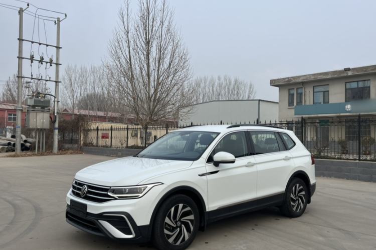 Used Volkswagen Tiguan L 2023 330TSI Automatic Two-Wheel Drive Comfort Edition Guazi used car, China used car export, Used car for sale, Used  cars, Cheapest cars for sale