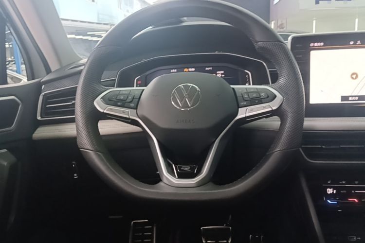 Used Volkswagen Tiguan L 2023 Restyled 330TSI Automatic Two-Wheel Drive R-Line Enhanced Comfort Version Steering Wheel