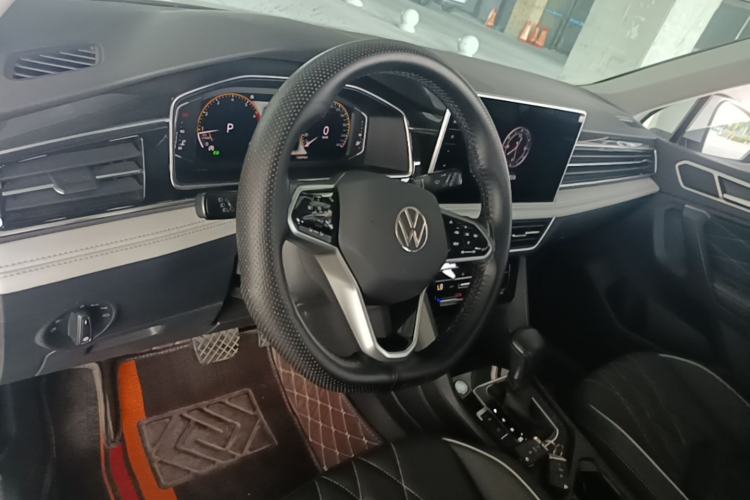 Used Volkswagen Tiguan L 2023 Revised Version 330TSI Automatic Two-Wheel Drive Smart Enjoyment Edition Steering Wheel