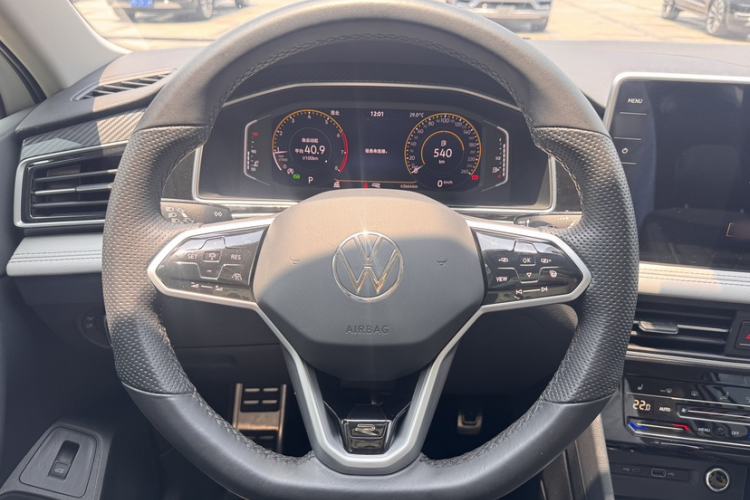 Used Volkswagen Tiguan L 2023 330TSI Automatic Two-Wheel Drive R-Line Enjoyment Edition Steering Wheel